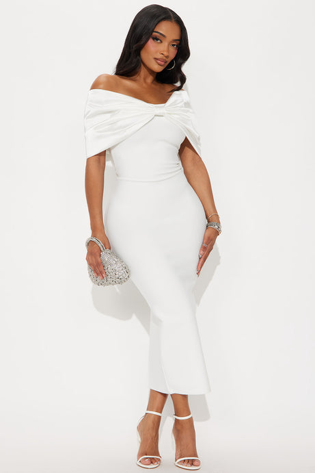 Pretty Privilege Bandage Midi Dress